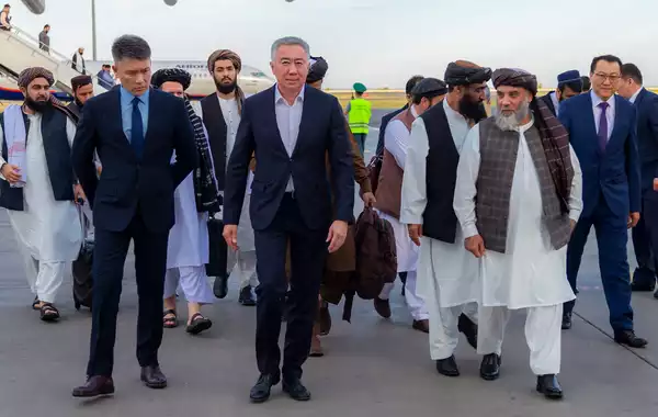 Kazakhstan Delivers 3.5 Tons of Medical Supplies to Afghanistan