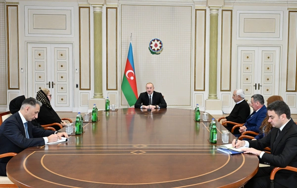 Ilham Aliyev Meets Families of Deceased Crew and Surviving Flight Attendants from AZAL Plane Crash