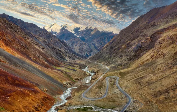 From Glaciers to Fields: Regional Cooperation Reshapes Central Asia’s Water Challenges