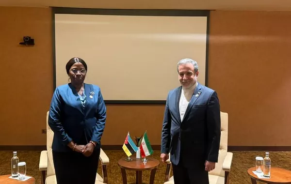 Iran and Mozambique Foreign Ministers Hold Meeting in Uganda