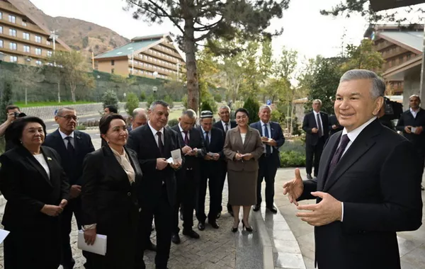 Uzbek President Highlights Bostanlyk’s Tourism Potential During Resort Site Tour