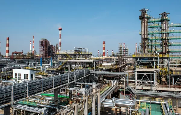 Ukrainian Forces Strike Oil Refinery in Russia’s Ryazan Region