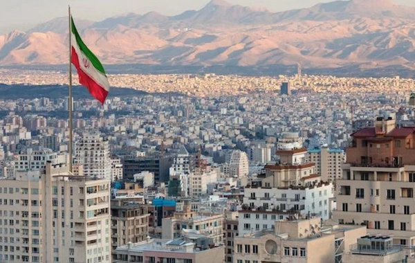 Tehran Seeks Diplomatic Solution to Sanctions Crisis