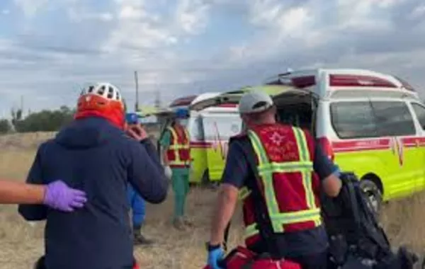 Kyrgyz Rescue Teams Airlift Russian Climbers from Dangerous Peak