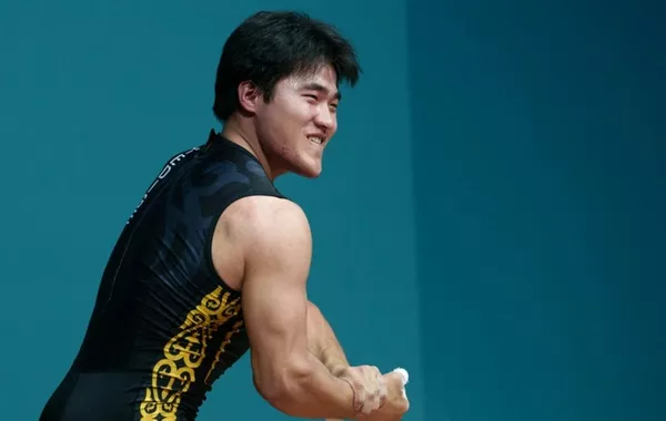 Kazakhstan’s Weightlifter Bags 3 Medals at Islamic Solidarity Games