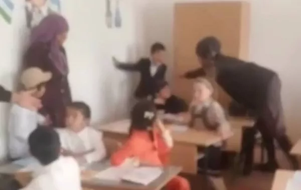 School Dispute Turns Violent in Uzbekistan's First-Grade Classroom - VIDEO
