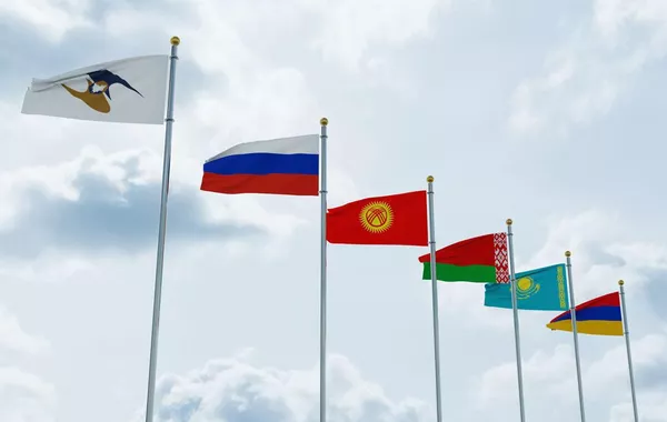 Kyrgyzstan Sues Russia at EAEU Court Over Migrant Rights