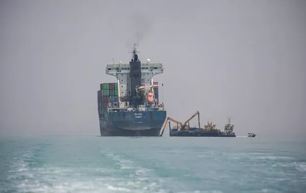 Iran, Oman Near Deal on Joint Strait of Hormuz Management