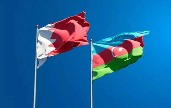 Bahrain's Foreign Minister Hosts Outgoing Ambassador of Azerbaijan