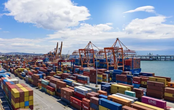 Türkiye's Exports Rise 2.2% to $22.7B in November