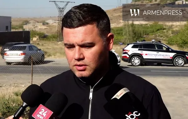 Nationwide Manhunt Underway After Armenia's Parakar Mayor and Off-Duty Officer Shot Dead