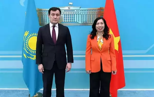 Vietnam and Kazakhstan Conduct Political Consultations