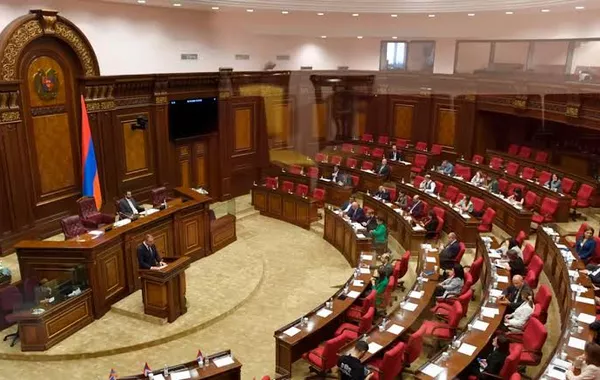 Fight Breaks Out in Armenia’s Parliament During Heated Session - VIDEO