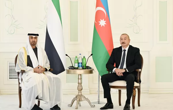 Ilham Aliyev Holds Expanded Talks with UAE President