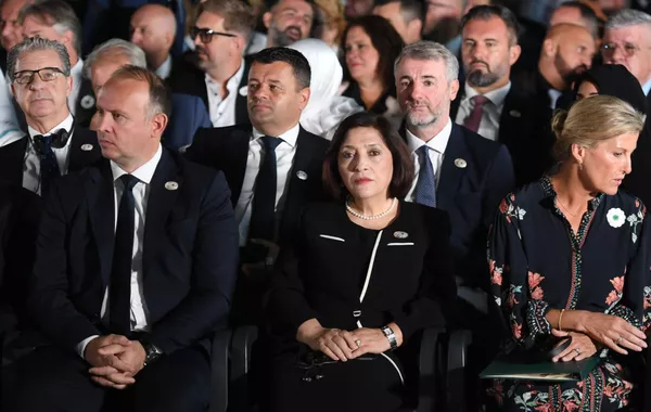 Azerbaijan Parliament Speaker Honors Srebrenica Victims During Bosnia Visit