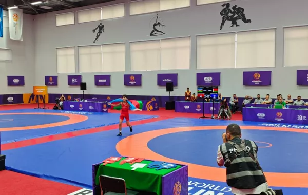 Azerbaijani Wrestlers Win Gold, Silver, and Bronze at CIS Games