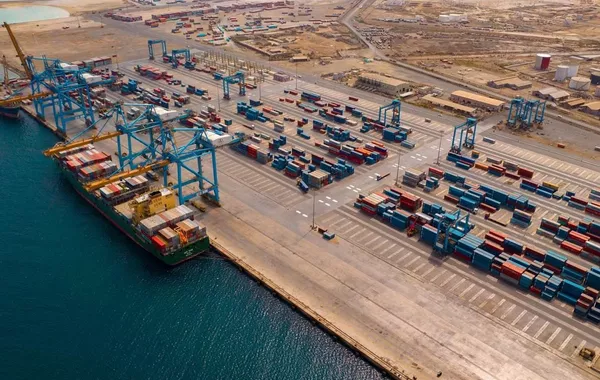 Saudi Arabia Reroutes Trade to Red Sea Ports