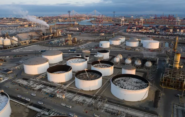 World Bank Warns Oil Could Hit $115 Amid Middle East Disruption Risks