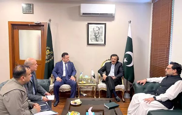 Pakistan and Uzbekistan Strengthen Economic Ties Ahead of High-Level Visit