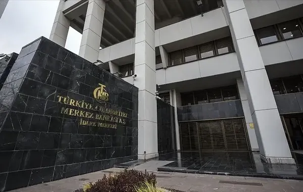 Türkiye’s Central Bank Cuts Interest Rate to 36% After Five Holds