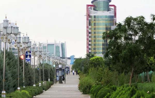 Turkmenistan’s Avaza Draws Crowds with Crystal-Clear Waters and Family-Friendly Resorts