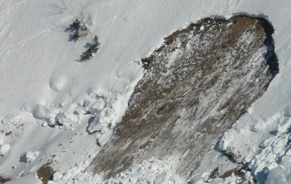 Kazakh Citizen Among Victims in Deadly Russian Mine Avalanche