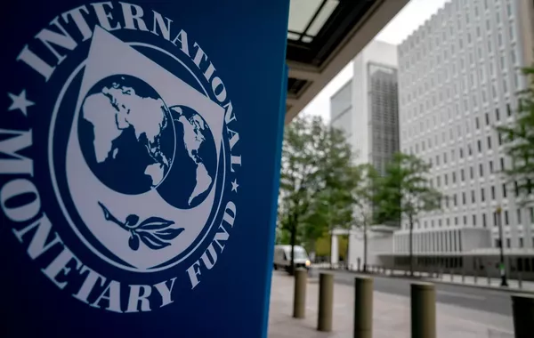 IMF Tracks Inflation and Market Risks After US-Iran Deal