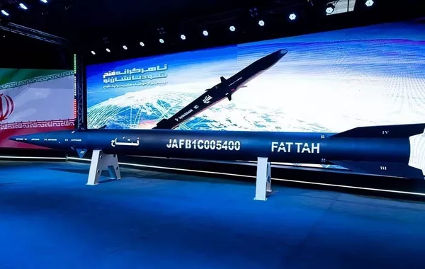 Iran Launches Hypersonic Fattah Missiles in Response to US, Israeli Strikes