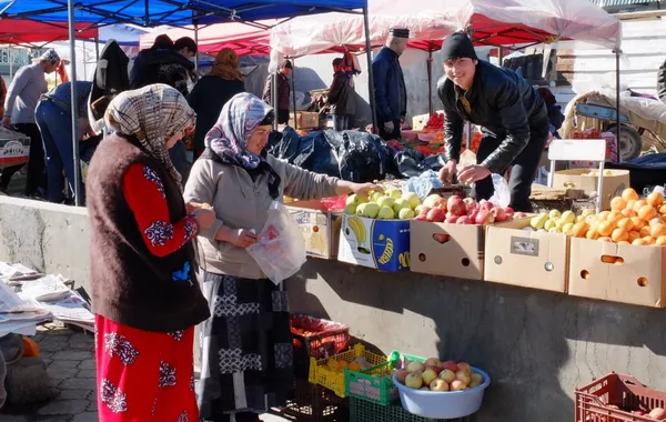 Families in Tajikistan Spend Most of Their Income on Food