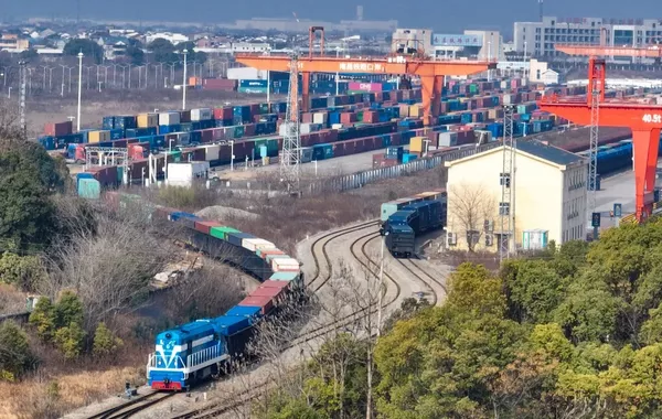 Alternate Route: China Invests in Europe Cargo Corridor That Avoids Russia, Middle East