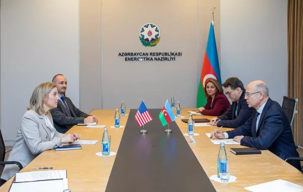 Azerbaijan, US Discuss Energy Cooperation Roadmap