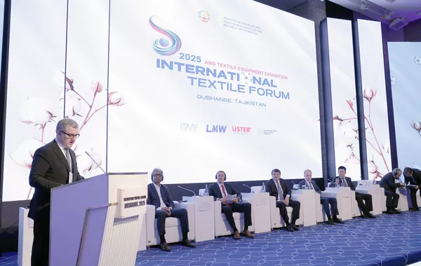 Azerbaijan, Tajikistan Ink MoU on Textile Sector