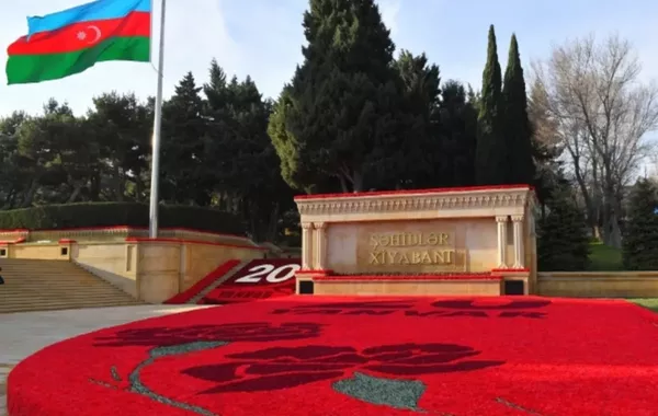 Azerbaijani People Commemorates January 20 Martyrs