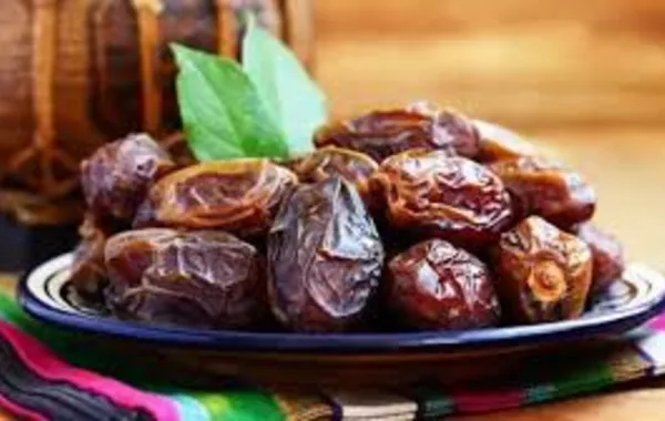 Iran Tops List of Date Suppliers to Uzbekistan
