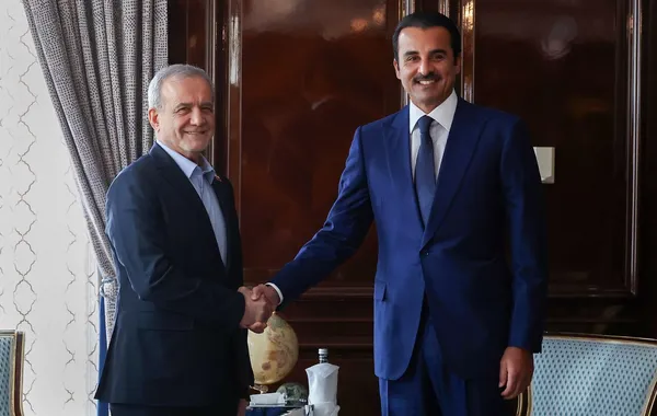 Iran, Qatar Seek Closer Economic Cooperation