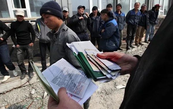 Tajikistan Seeks New Destinations for Labor Migrants
