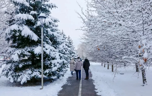 Kazakhstan Faces Unstable Weather With Snow and Ice