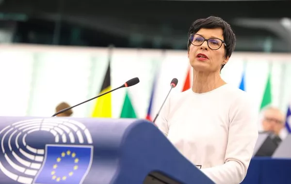 European Commissioner: Armenia - Only Country in Line for EU Visa-Free Travel