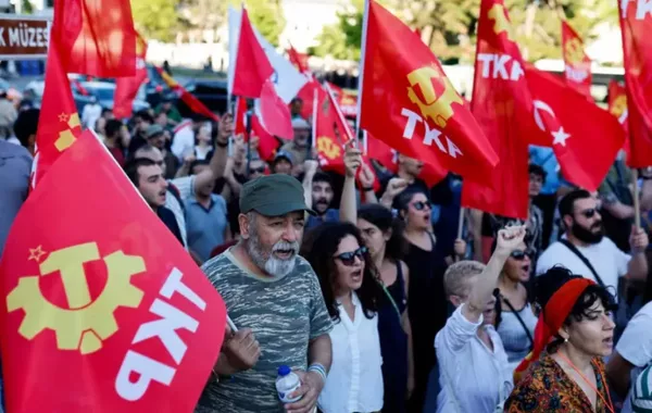 Police Detain More Than 100 Anti-NATO Protesters in Türkiye