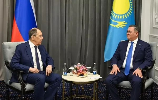 Murat Nurtleu Met With Sergey Lavrov in Cholpan-Ata