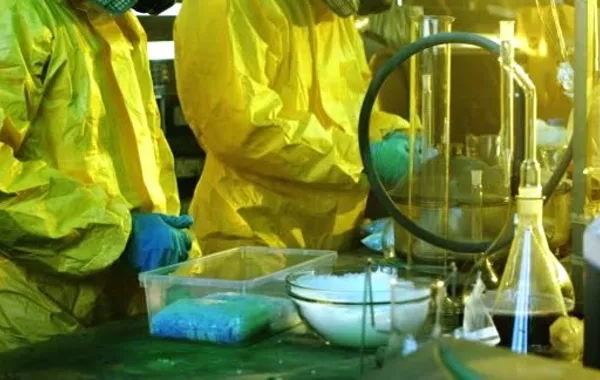 Uzbek Police Officers Shut Down Online Drug Shops and Labs