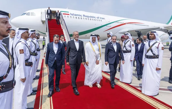 Iranian President Arrives in Doha for Official Visit