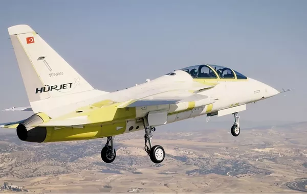 Türkiye’s HÜRJET Jet Completes First Flight for Air Force
