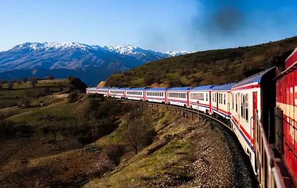 New Rail Routes Launched in Central Asia, Bypassing Russia