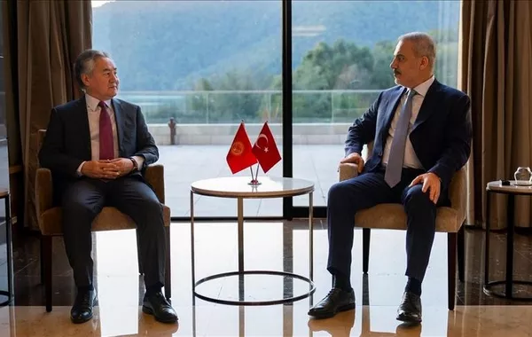 Top Turkish, Kyrgyz Diplomats Hold Talks in Azerbaijan