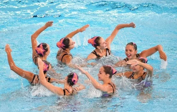 Kazakhstan Glides into Finals at Artistic Swimming World Championships
