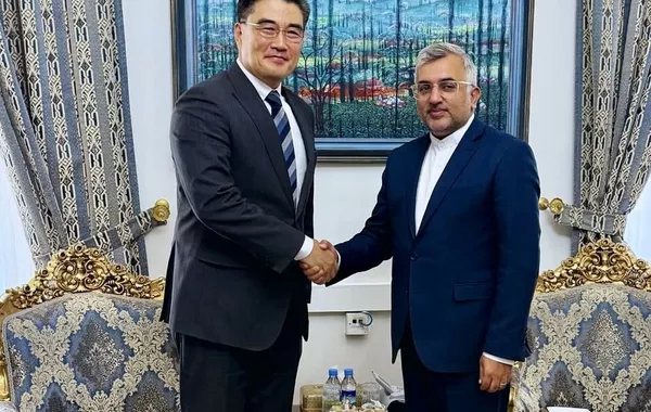South Korea, Iran Discuss Strengthening Bilateral Ties