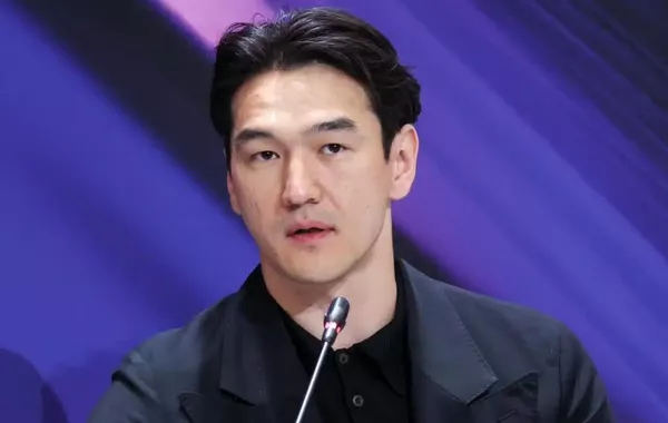 Kazakh Comedian Seeks Performance in Latvia After Deportation