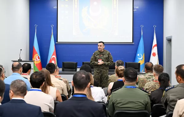 Baku Hosts Strategic Communications Course