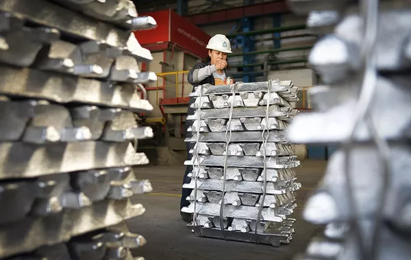 Tajikistan’s Aluminum and Chemical Exports Soar in Early 2025